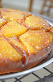 procedure-to-make-pineapple-upside-down-cake-1