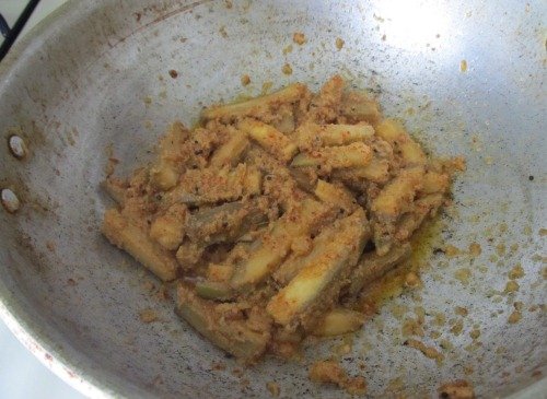 Spicy raw banana fry - Cooked