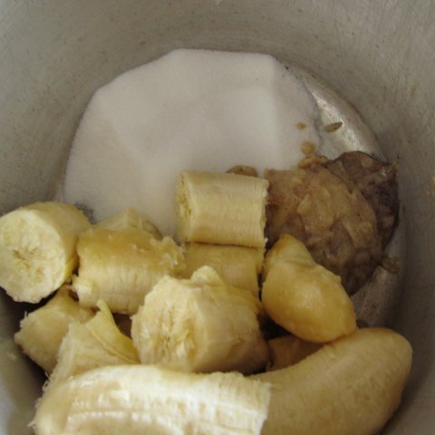 Banana halwa - banana+sugar+ghee - ready to be mashed