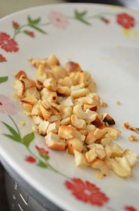 cashewnuts-carrot-halwa-1