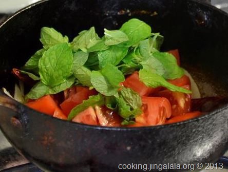 tomato-onion-mint-chutney-recipe-1